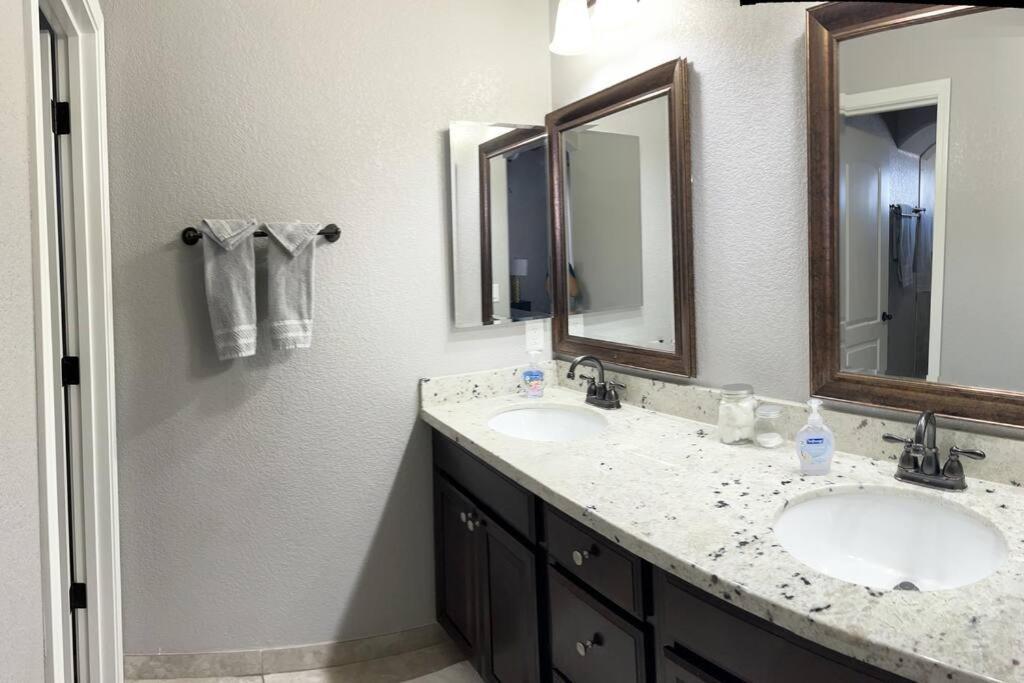 Havasu Retreat! Pool, Spa, Gym & View Лейк-Хавасу-Сити Экстерьер фото
